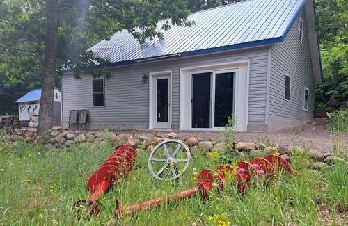Calumet House | Miners Cove, Keweenaw Themed, 10 min drive to the beach. Peaceful location.