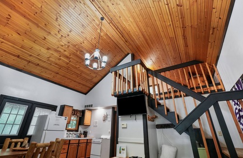 Rockbridge Cabin | Mingo Cabin at Big Pine Retreat