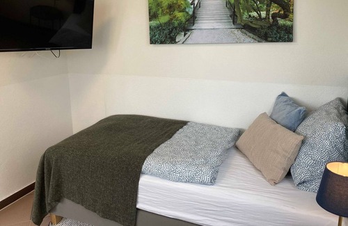 Obersulm Apartment | Mini Apartment - Room 13 - Gästehaus Lamm