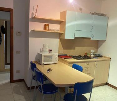 Dalmine Apartment | Mini appartamento blu