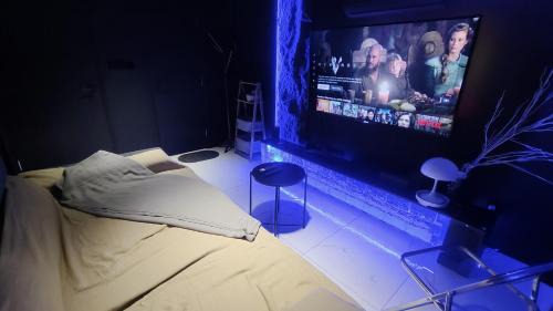 Taman Midah Apartment | Mini Cinema Suite at Arte Cheras, KL City View, 6pax, MRT 6Min