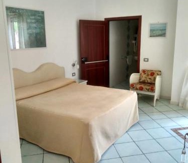 Pozzuoli Hotel | Mini Hotel - Angolo Di Paradiso -