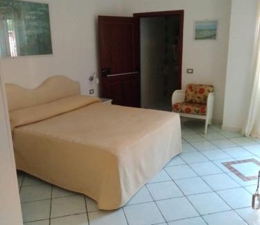 Pozzuoli Hotel | Mini Hotel - Angolo Di Paradiso -