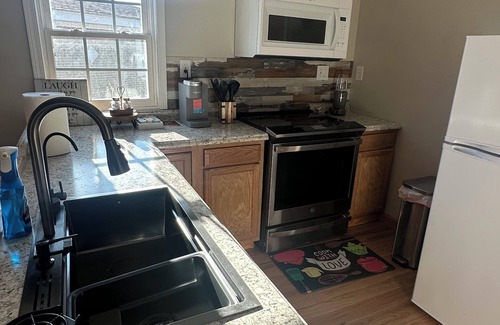 Goldsboro Apartment | Mini house with AC in charming Goldsboro