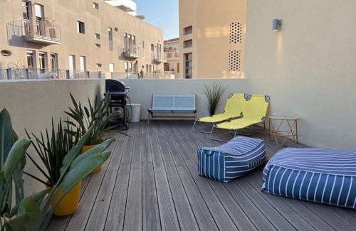Jaffa Apartment | Mini penthouse and 3bdr apartment in the Flea Market in Jaffa Tel Aviv