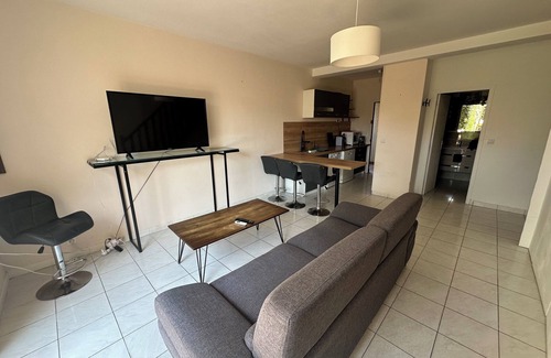 Borgo House | Mini Villa T3 Duplex+studio 100m2. Proche de la Plage, Idéal Pour les Familles