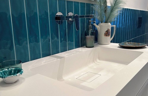 Milazzo House | Miniappartamento di 40mq, Cucina di 3 m con Lavastoviglie, Lavatrice, Balcone