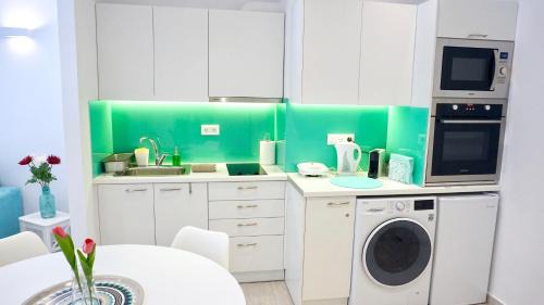Pangrati Apartment | Minimal Fresh Design Apt in Athens