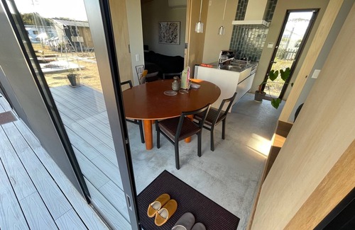Kujukuri Cottage | Minimal quad Ran 4 person building/Sambugun Chiba