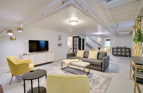 Lynnhurst House | Minneapolis Home with Deck and Grill, 5 Mi to Dtwn!