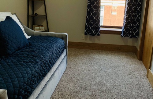 Saint Peter Apartment | Minnesota Ave Loft Apartment