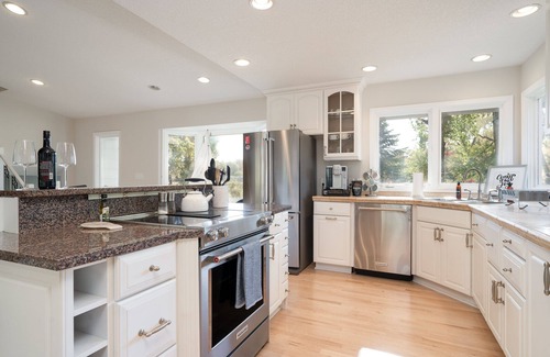 Mound House | MINNeSTAY* Carlow Manor | Nature |