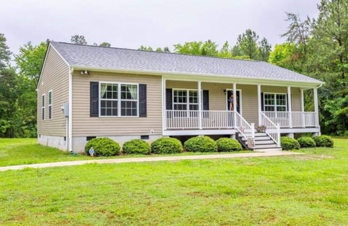 Bumpass House | Mins To Lake Anna Festivals