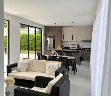 Ricaurte Villa | Mint House Escape