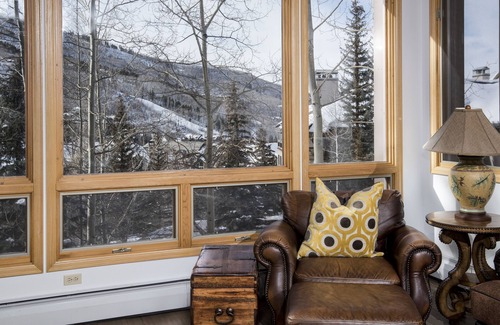 Highlands Townhomes Condo | MINT Ski-in/Ski-out w/Mnt. Views, 3Bed 3Bath,with 2 Master on-suites, Highlands