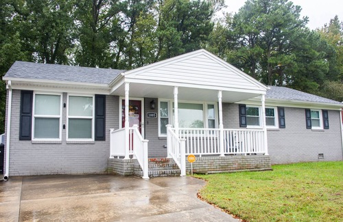 Chesapeake House | Mint2Stay Luxury Suite w/backyard amenities- 20 minutes from the nearest beach!