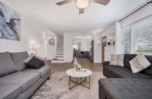 Waterford House | Minutes from Beaches | Large Spa - Home Theater
