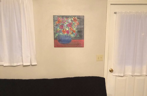 Dale Apartment | Minutes from Holiday World - Upstairs Unit - Sleeps 8