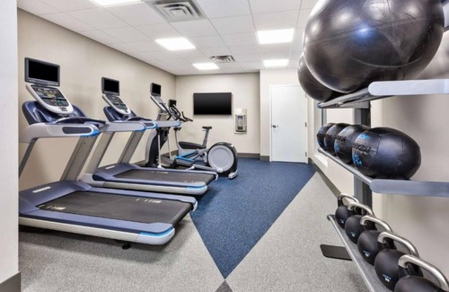 Maple Grove House | Minutes from I-494 in Maple Grove