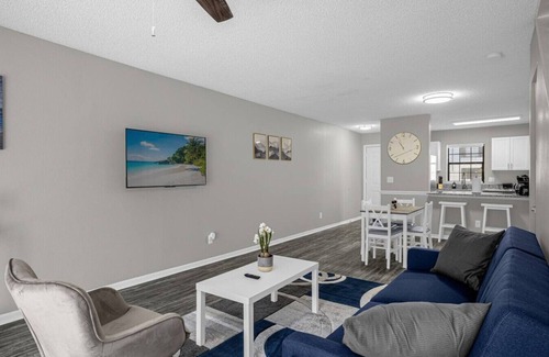 University House | Minutes from Moffit and Busch Gardens