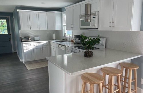 Lewiston House | Minutes from Niagara Falls in a Historic Villagen