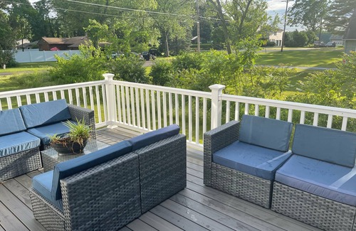Lewiston House | Minutes from Niagara Falls in a Historic Villagen