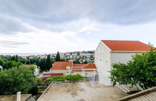 Gornji Kono Apartment | Miracle Apartments - Studio Apartment with Terrace and City View