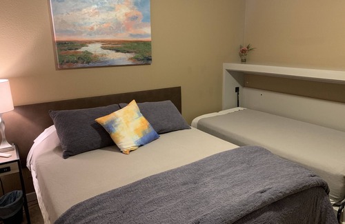 Desert Hot Springs Villa | Miracle Hill Hot Mineral Water Spa & Pool 2