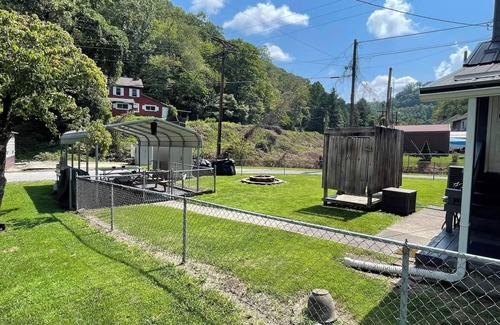 Elbert House | Miracle Mountain Trail house