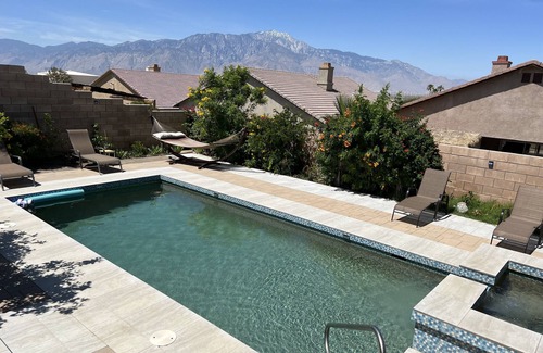 Desert Hot Springs House | MIRACLE Natural Famous Hot Mineral Springs Water Villa Desert Oasis ,EV CHARGER