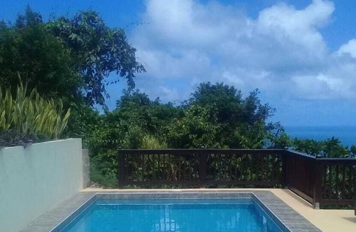 Brewers Bay House | Miracle Pool House overlooking Brewer's bay