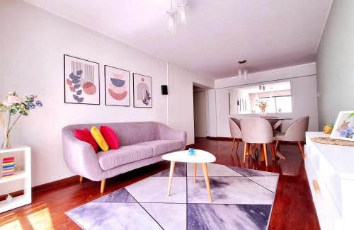 Leuro House | Miraflores Habitacion con baño compartido