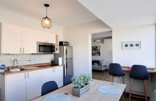 Isla Grande Apartment | Miramar 3A-2B/1B-15 min walk to Convention Center