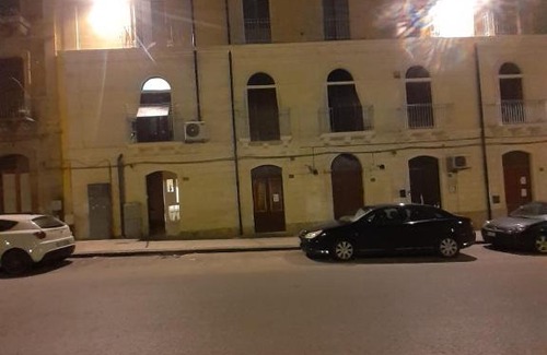 Caltagirone Apartment | Miravilla