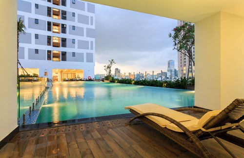Bach Dang Riverside Apartment | Miredu private studio next hustle & bustle central