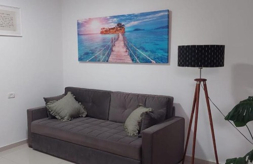 Beit Shemesh Apartment | Mishkafayim Simcha Suite