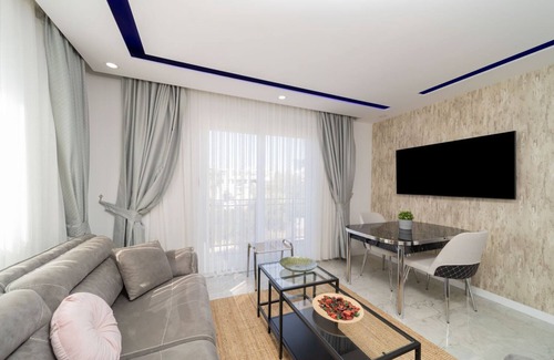 Antalya City Centre Apartment | Missafir Modern Flat near Beach in Antalya
