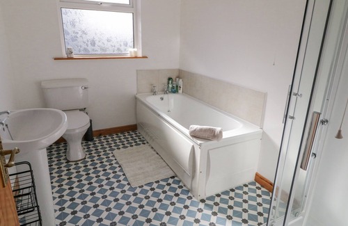Buncrana Cottage | MISSY'S HOUSE, pet friendly in Buncrana, County Donegal