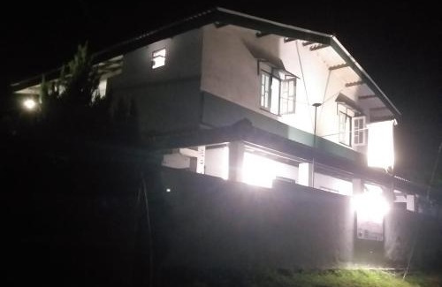 Hildummulla House | Misty mountain guest