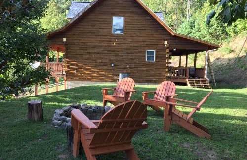 Waynesville House | Misty View Cabin