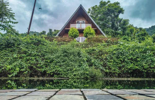 Bullawala Cottage | Mistywood Cottages With Valley View by Homeyhuts