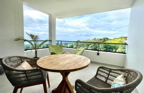 Faaa House | Mititai condo sea view & pool the quiet place near the airport