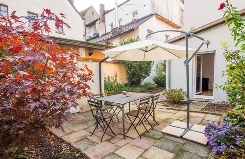 City Centre Regensburg Apartment | Mitten im Zentrum! Feriendomizil mit Garten und WLAN