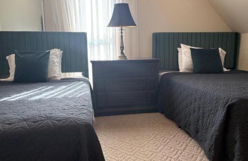 Laurel Villa | Mixon Villa-Laurel