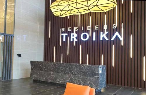 Bandar Kota Bharu Apartment | Mizrai Troika Homestay with Kota Bharu city view