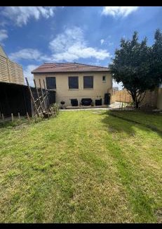 Villecresnes Villa | MK Villa moderne/Jardin exotique