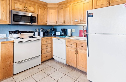 Snowshoe Condo | ML246 Spacious Condo Mtn And Lake Views Fireplace