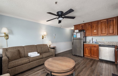 Snowshoe Condo | ML343| Ski-in/Ski-out 2BR Sunset View | Sleeps 8