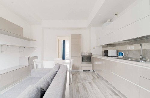 Isola Apartment | MM5 Isola Bright Apartment