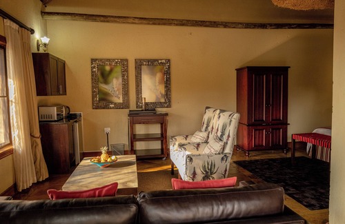 Mookgopong House | Mmakuba Private Game Lodge, Deluxe Chalet 8A